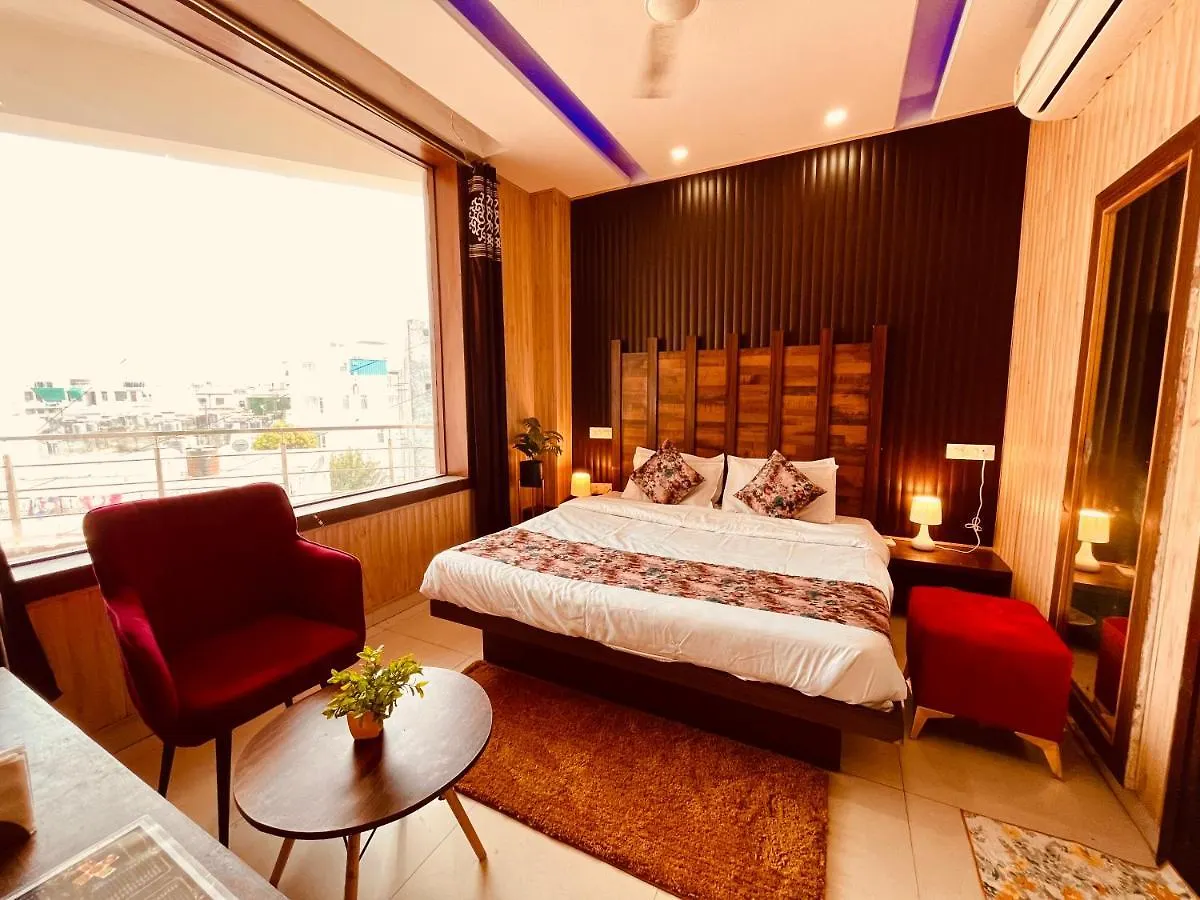 Отель The Pearl Grand, Top Rated & Most Awarded Property In Chandigarh Zirakpur