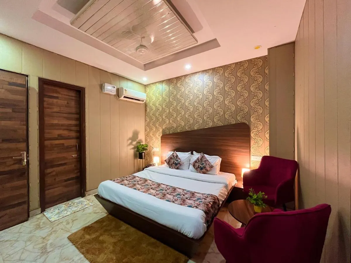 Отель The Pearl Grand, Top Rated & Most Awarded Property In Chandigarh Zirakpur